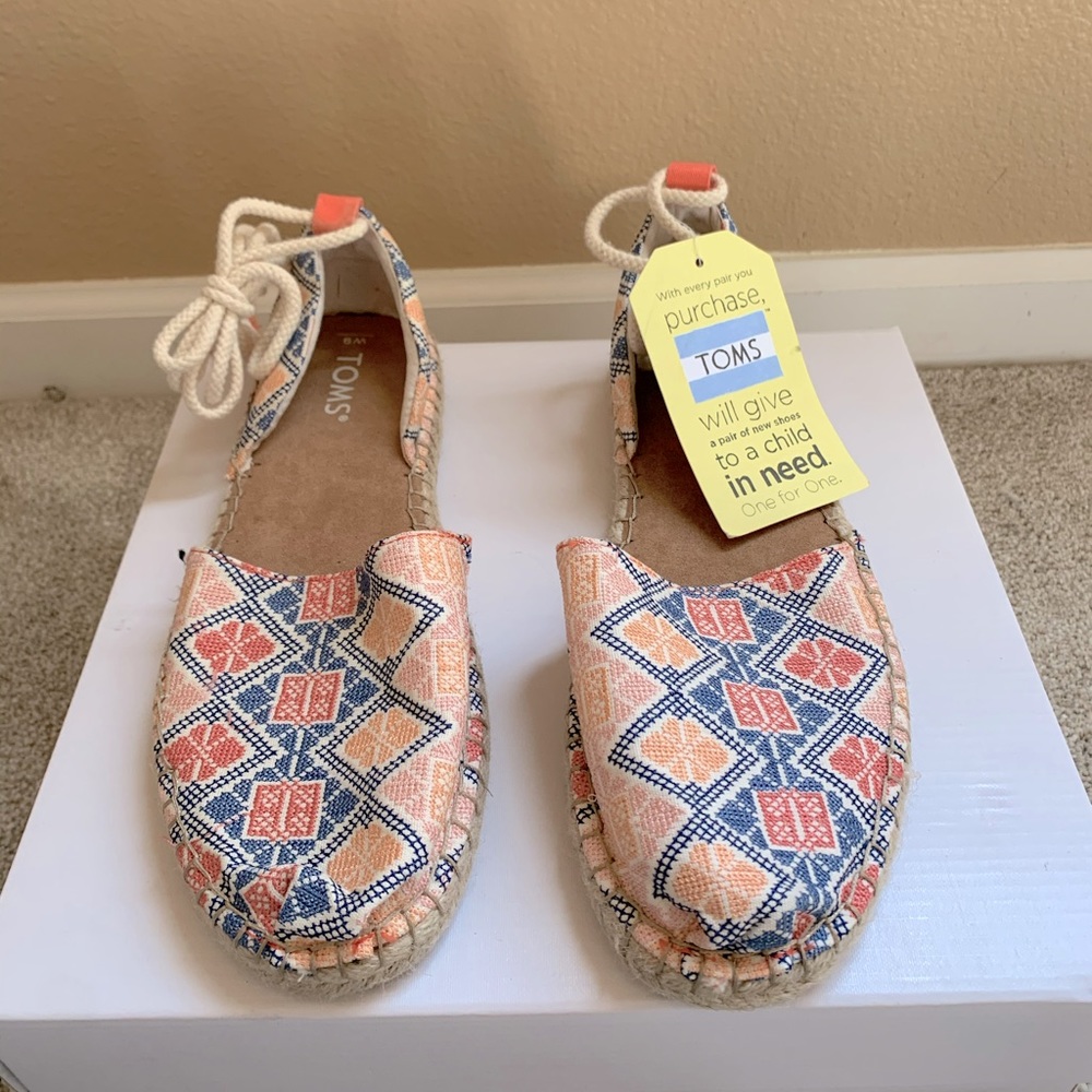 TOMS